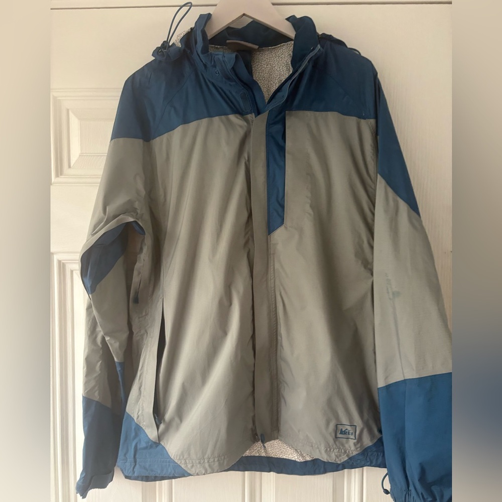 REI Men's Two-Tone Performance Jacket